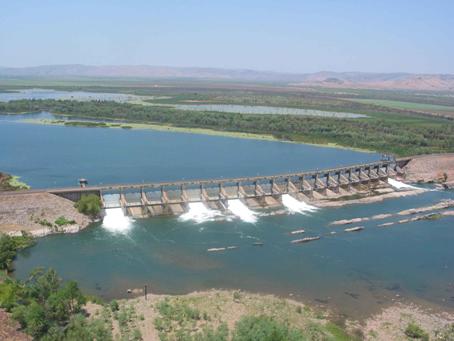 The so-called 

'Diversion Dam' that regulates the height of the Ord River upstream of Kununurra