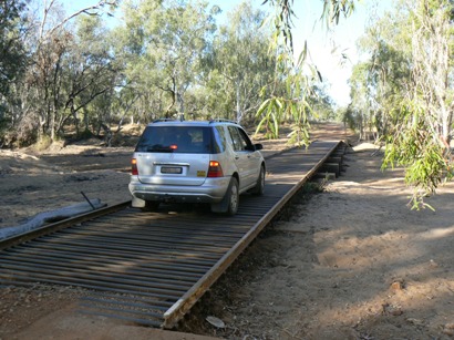 Grid bridge across the Campaspe River